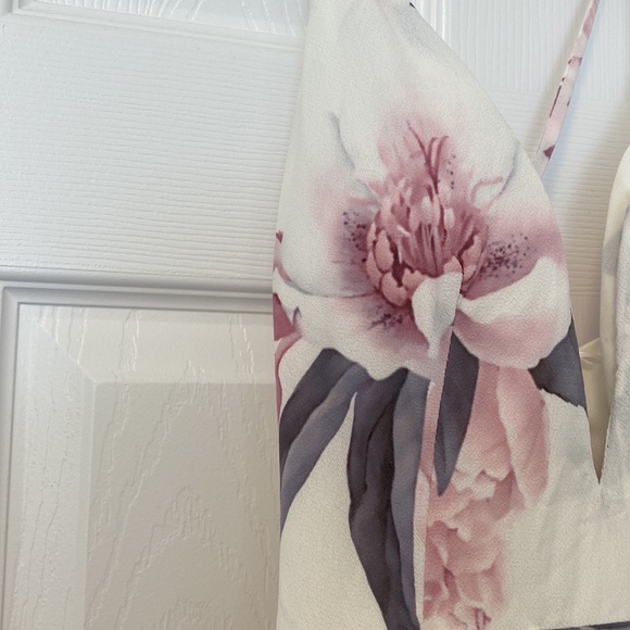 Floral dress - Picture 6 of 7